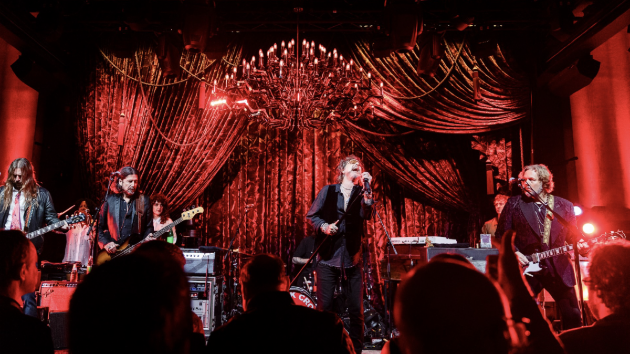 Black Crowes Recorded Live at Analog performance featuring Chris and Rich Robinson on stage at Nashville's intimate Hutton Hotel venue.