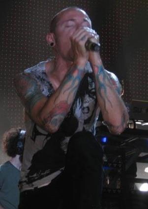Chester Bennington performing with Stone Temple Pilots showcasing his powerful vocal delivery