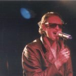 Layne Staley performing live with Alice in Chains