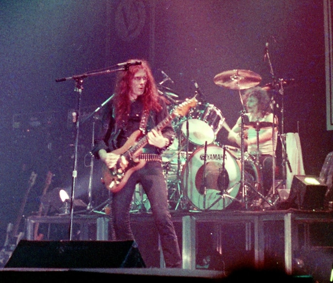 bomber motorhead guitarist fast eddie clarke