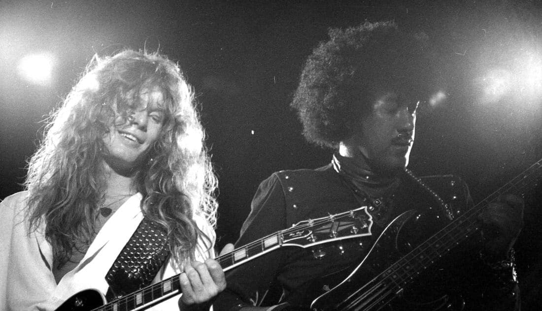 John Sykes on stage with Phil Lynott of Thin Lizzy in 1983